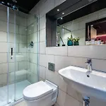 Hux Hotel, Kensington